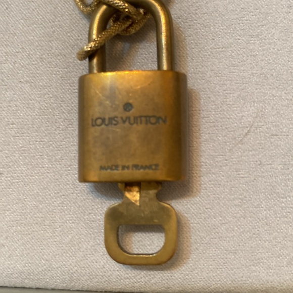 Louis Vuitton Vintage lock - Picture 4 of 5
